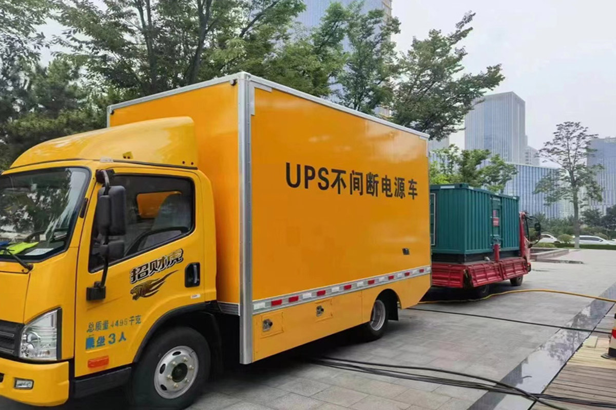 二连浩特发电机租赁施工现场