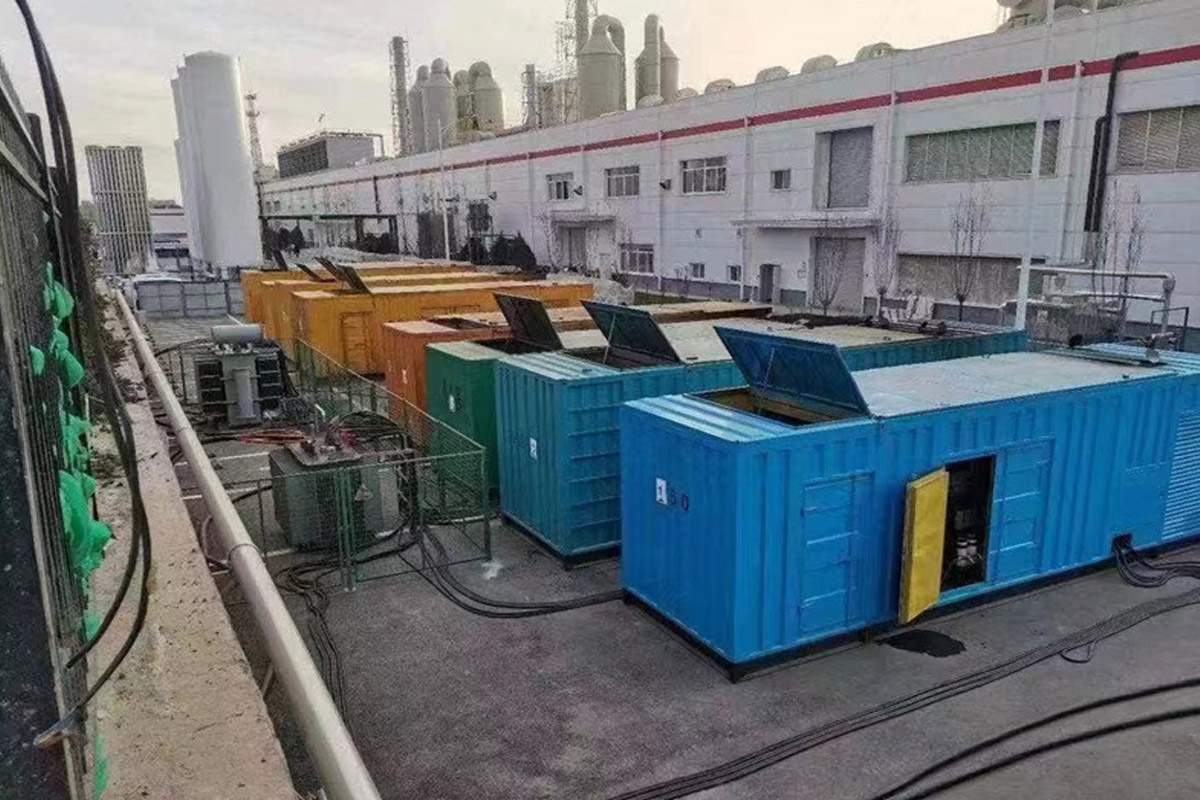 二连浩特发电机租赁施工现场
